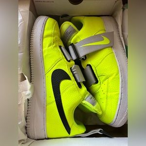 Air Force 1 Low Utility "Volt"